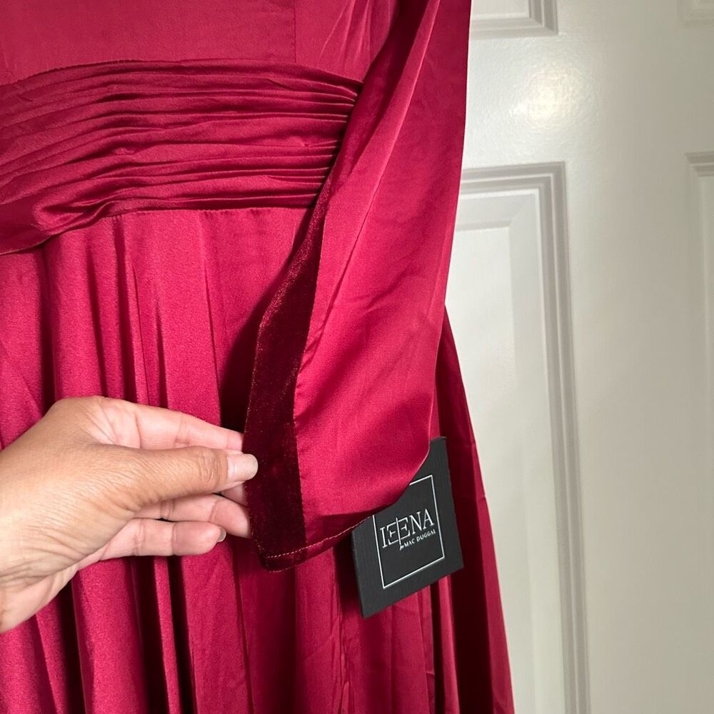 IEENA for Mac Duggal Long Sleeve Ruched Waist satin V-neck - Picture 11 of 11